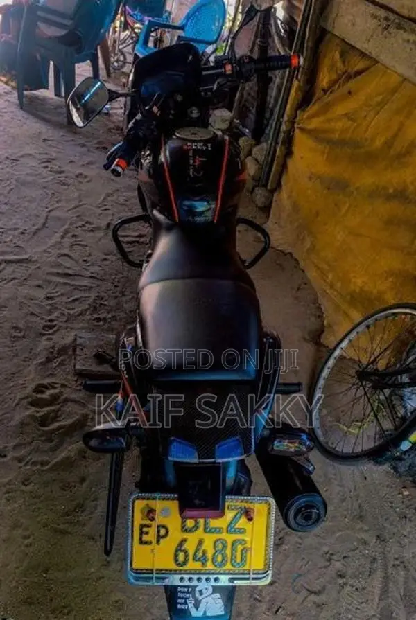 Bajaj Pulsar 180 2017