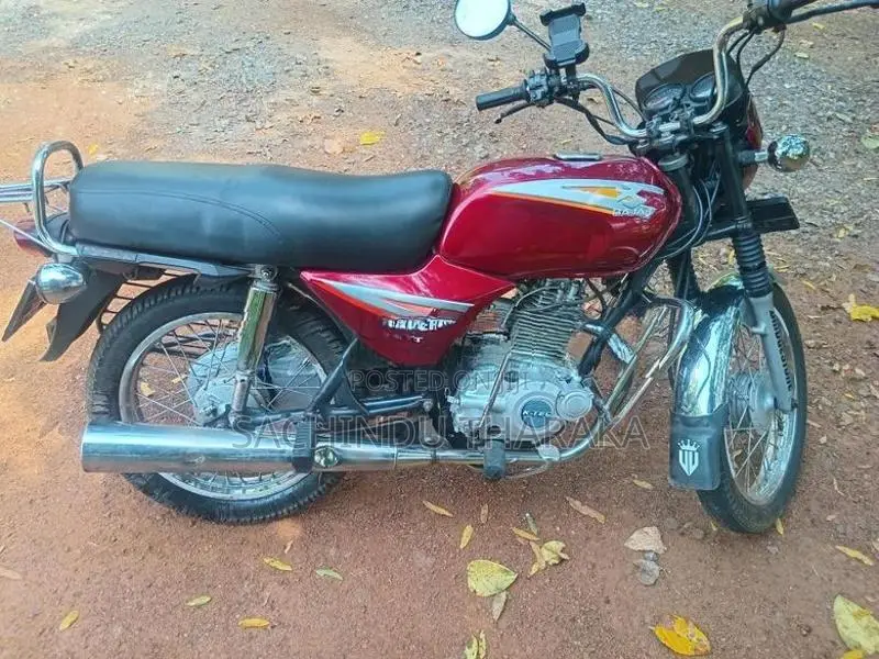 Bajaj Boxer 2004