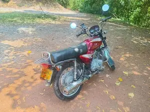 Bajaj Boxer 2004