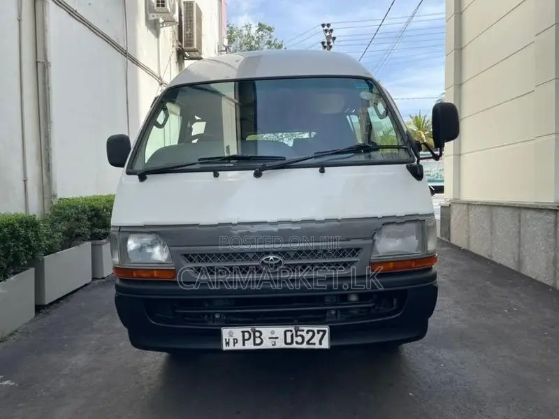 Toyota Dolphin LH182 1999