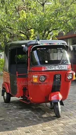 Bajaj RE 2011