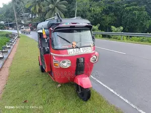 Bajaj RE 2013