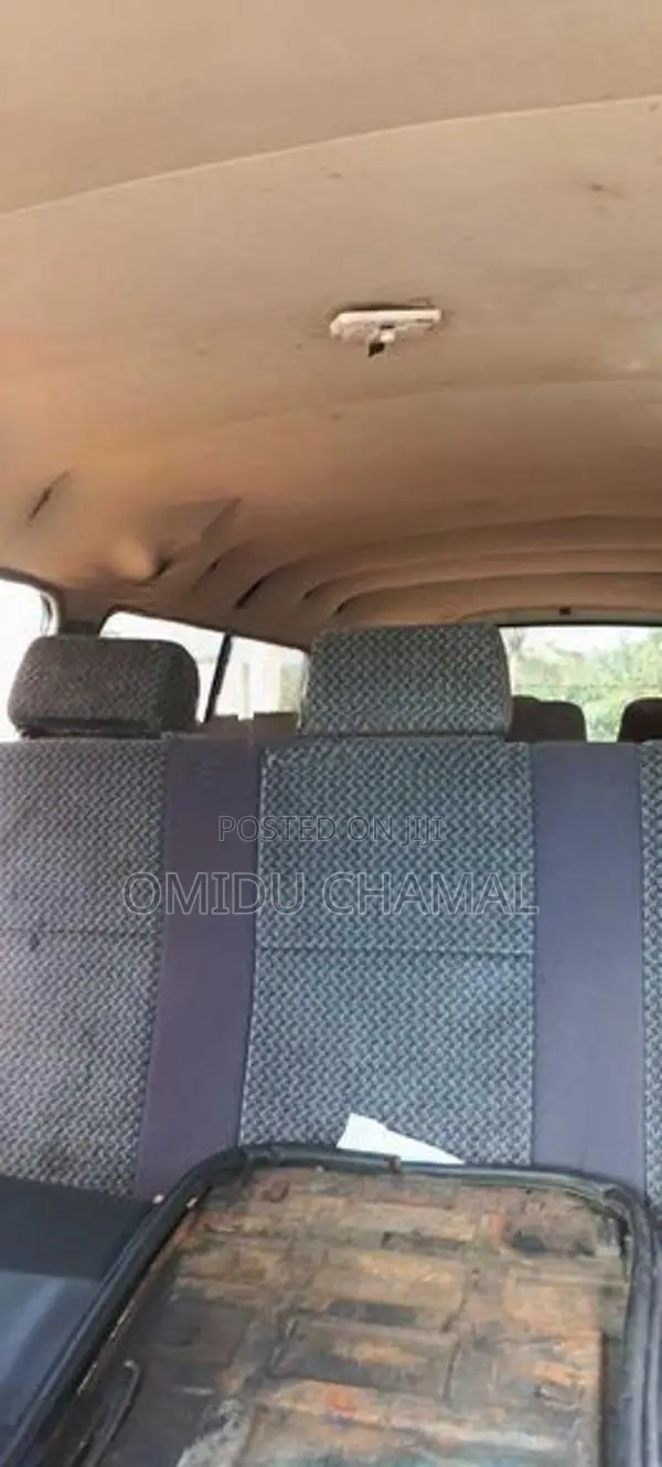 Nissan Caravan 1981