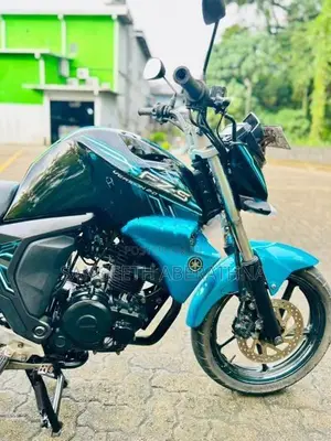 Yamaha FZs V2 2016