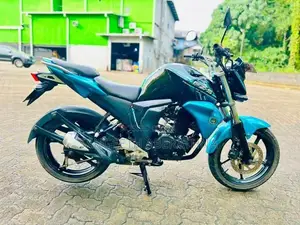 Yamaha FZs V2 2016