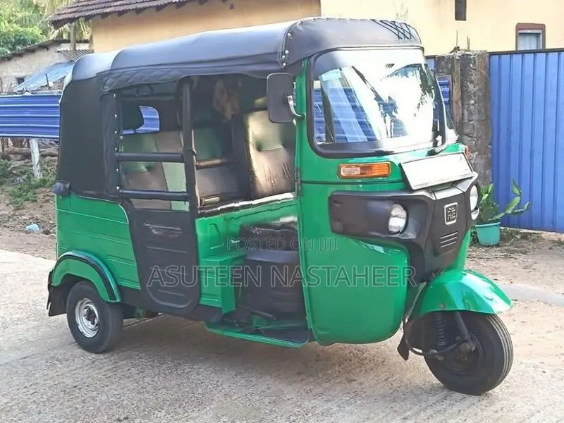 Bajaj RE Three Wheeler 2019