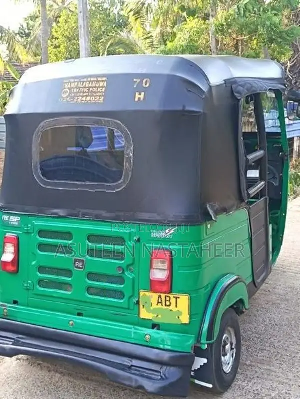 Bajaj RE Three Wheeler 2019