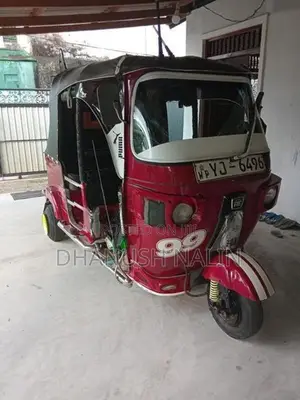 Bajaj RE 2011