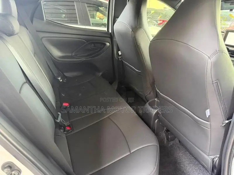 Toyota Yaris X Grade 2025