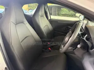 Toyota Yaris X Grade 2025