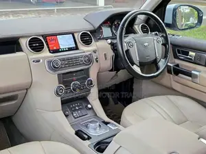 Land Rover Discovery 4 S Diesel 2016