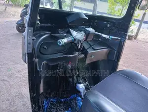 Bajaj RE 2013