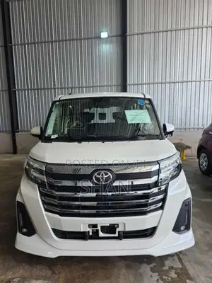 Toyota Roomy Custom G 2023