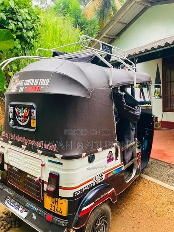 Bajaj RE 2006