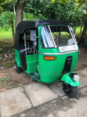 Bajaj RE 2009