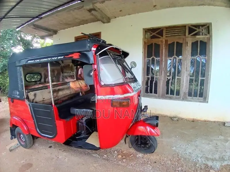 Bajaj RE 2 stroke 2006