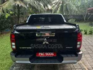 Mitsubishi L200 Triton GLS 2025