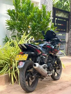 Bajaj Pulsar 180 bike 2011