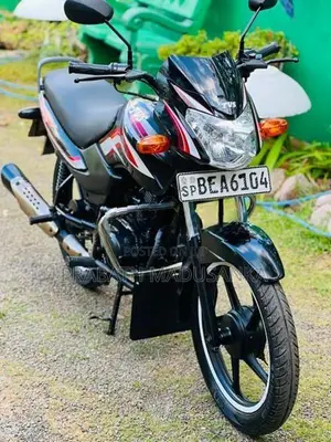 TVS Metro 2016