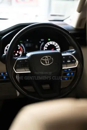 Toyota Land Cruiser Prado LC300 ZX 2024