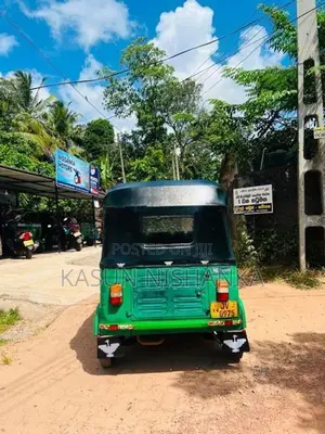 Bajaj RE 2005