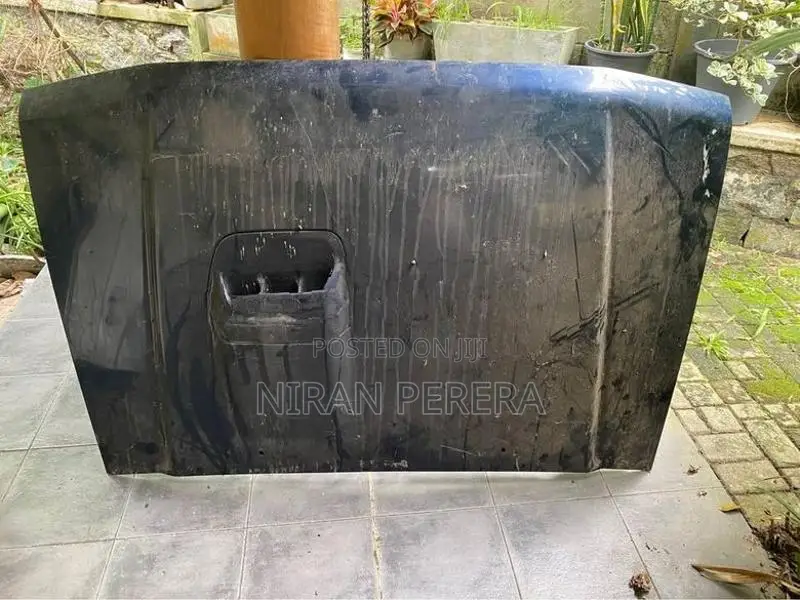 Mitsubishi Pajero v46 body panel lot