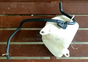 Toyota Premio 260 Washer Tank