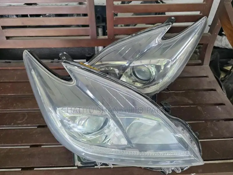 Toyota Prius 30 Gs Head Light