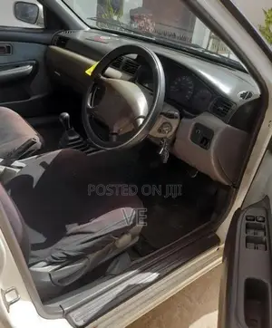 Nissan Sunny FB14 1994