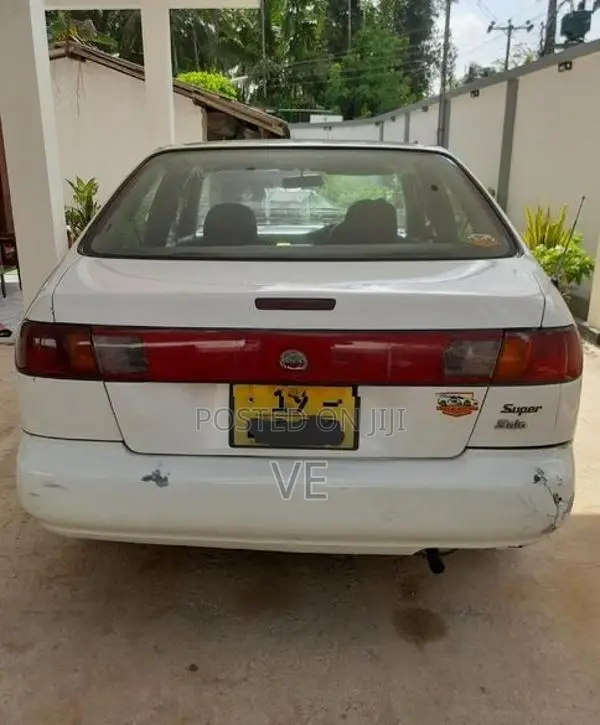 Nissan Sunny FB14 1994