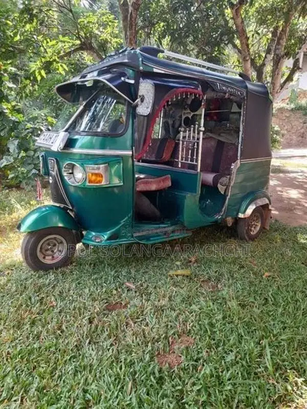 Bajaj RE brand new 2013