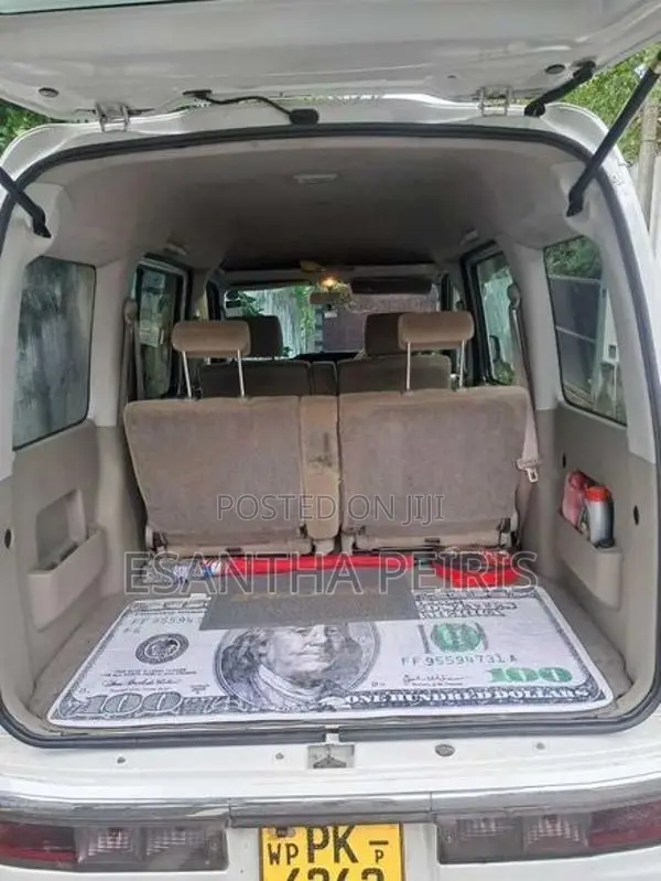 Daihatsu Attrai 2016