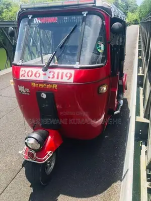 Bajaj RE 1999