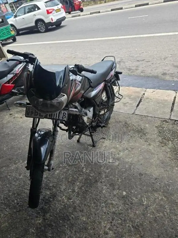 Bajaj Discover 125 2016