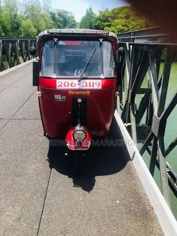 Bajaj RE 1999