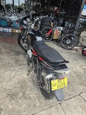 Bajaj Discover 125 2016
