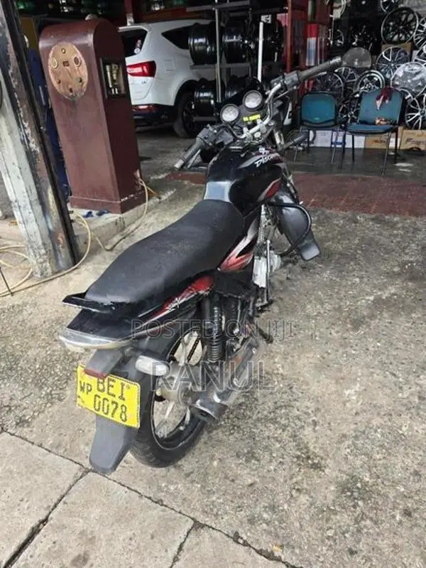 Bajaj Discover 125 2016