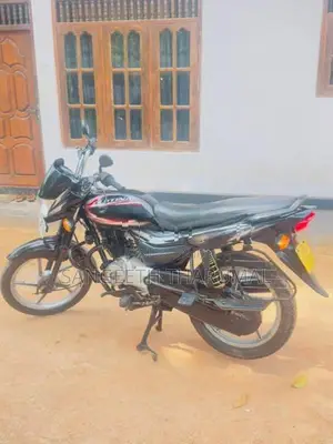 Bajaj Platina 100 2016