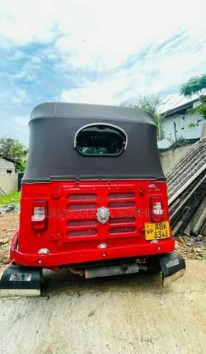 Bajaj RE Three Wheeler 2016