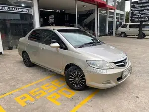 Honda Fit Aria 2006