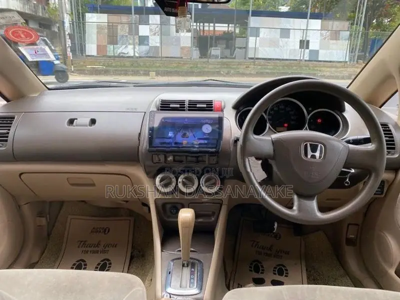 Honda Fit Aria 2006