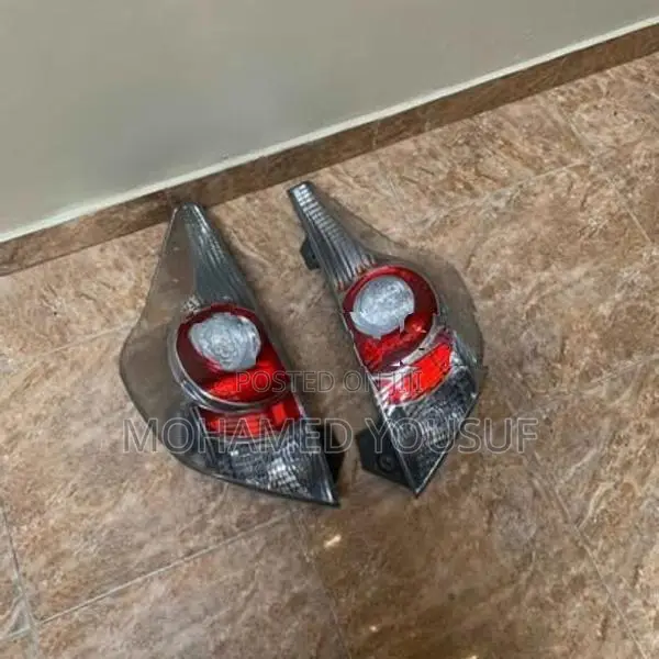 Toyota Aqua Genuine Tail Light Set