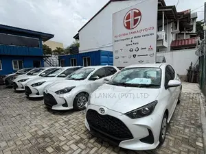 Toyota Yaris X Push Start 2024