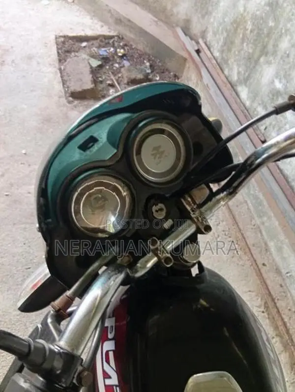 Bajaj Platina 125 2011