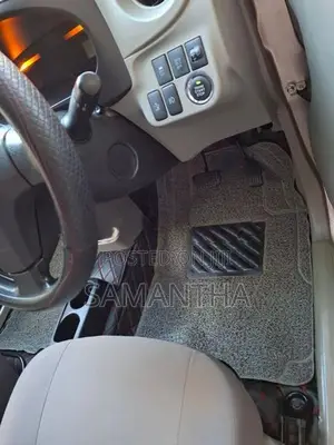 Toyota Pixis 2016