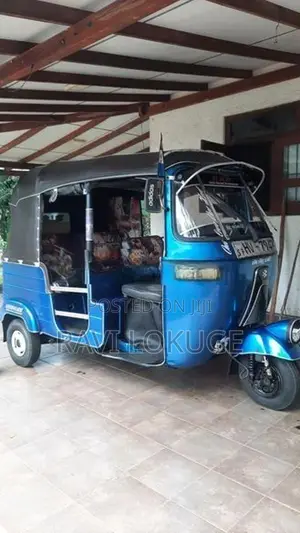 Bajaj RE 2003