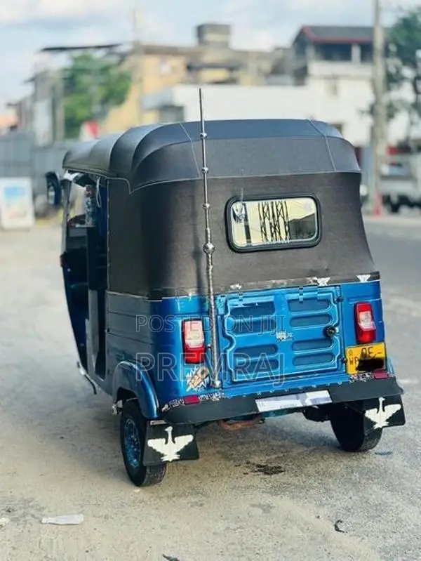 Bajaj RE 2006
