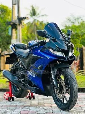 Yamaha R15 2019