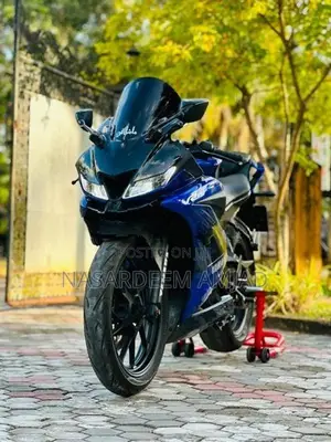 Yamaha R15 2019