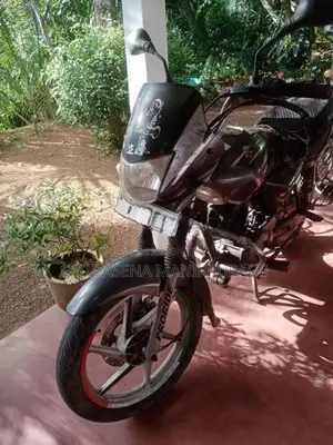 Bajaj Platina 100 2016